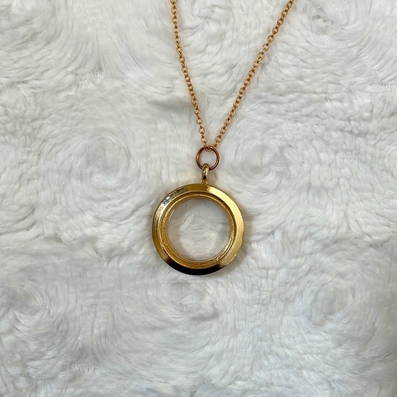 SET OF 2 FLOATING CHARM LOCKET AND NECKLACE - Picture 2 of 7